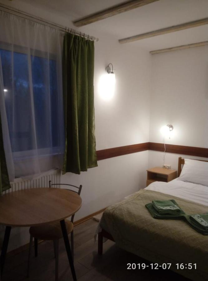 Cottage Palitra Yablunytsya Esterno foto